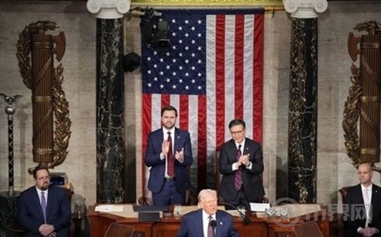 早报丨美国会拟限制总统战争权力 伊朗议会赞成关闭霍尔木兹海峡 早报丨美国会拟限制总统战争权力 伊朗议会赞成关闭霍尔木兹海峡