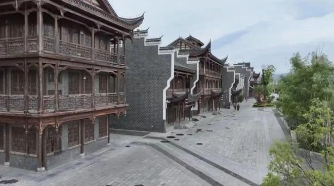 为什么全国各地的古镇，正在批量倒闭？