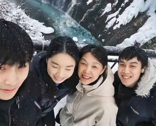 杜建英凭啥逼宫宗馥莉？娃哈哈宫斗的幕后，国资利益如何保全？