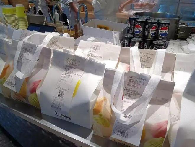 订单翻番、新客涨25%……餐饮人如何抓住这波“消费券”红利？