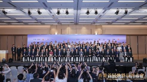红豆集团入选“中国品牌国际化标杆100” 闪耀世界品牌舞台