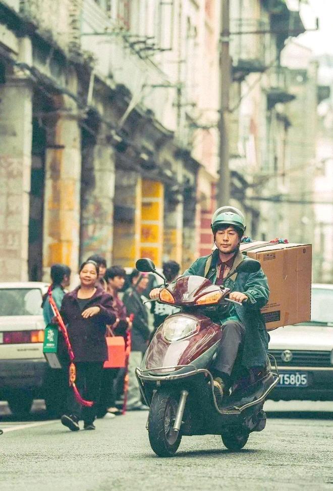 《生万物》大爆之际！爱奇艺再传“二次上市”、或融资21亿！