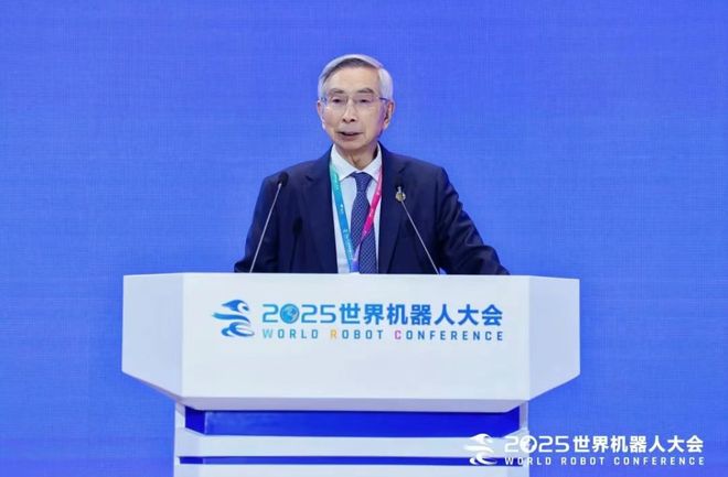 2025 WRC：3天主旨论坛，4张中国面孔，见证一个崛起的智造强国