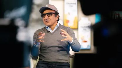 一杯酸奶,估值1422亿 一杯酸奶,估值1422亿